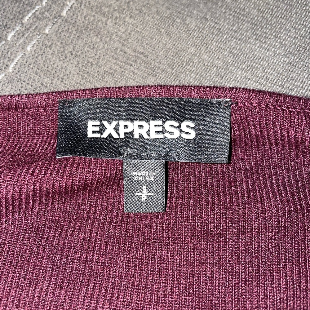 Express Cut Out Sweater - Picture 3 of 3